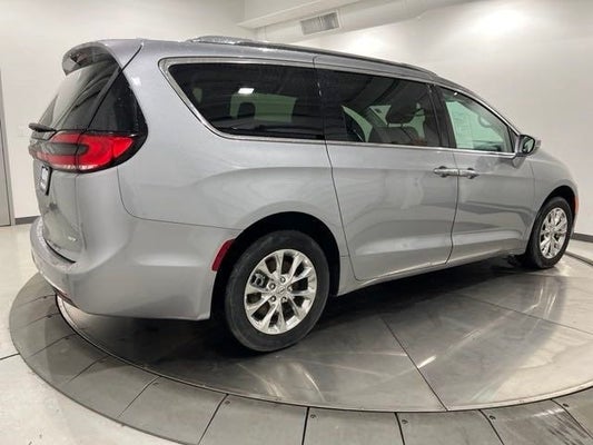 2021 Chrysler Pacifica Touring L in Hagerstown, MD - Younger Mitsubishi