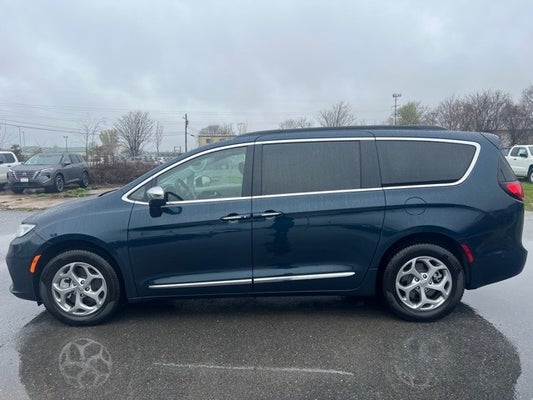 2022 Chrysler Pacifica Limited in Hagerstown, MD - Younger Mitsubishi