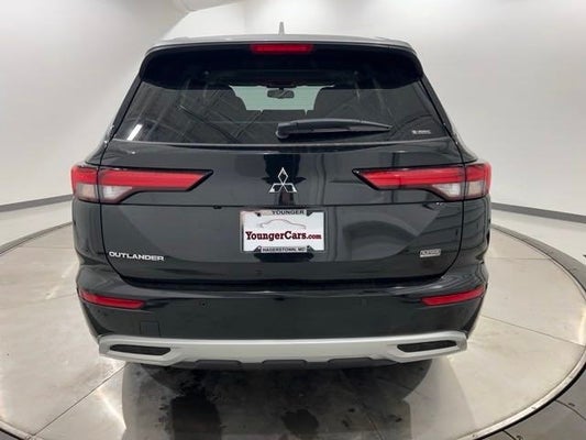 2024 Mitsubishi Outlander Platinum Edition S-AWC in Hagerstown, MD - Younger Mitsubishi
